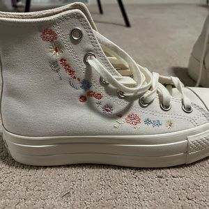 Platform Flower Converse